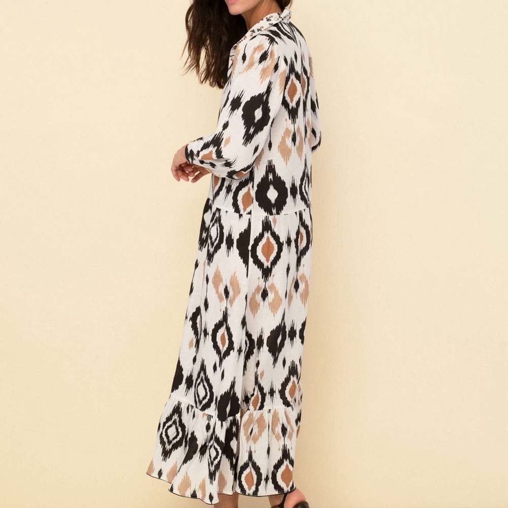 Elegant Geometric Long Sleeve Dress